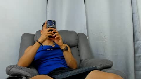 Snapshot of connorkingg chatting on 04-11-26, 01:10 CONNORKING online show from 04-11-26, 01:10