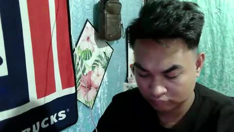 Snapshot of cookiedunkin chatting on 10-20-25, 10:49 cookiedunkin online show from 10-20-25, 10:49