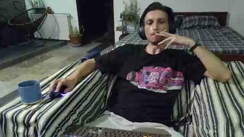 Cool2Buddies online show from 07-05-26, 08:49