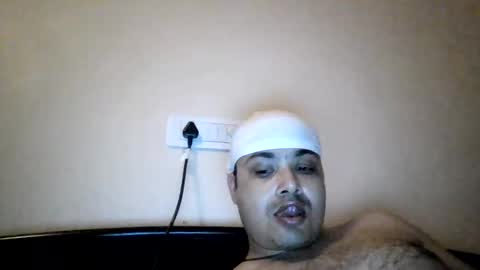 Cool Breeze09 online show from 05-27-26, 06:49