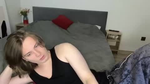 Snapshot of cooperfuzz chatting on 06-17-26, 12:57 Nick online show from 06-17-26, 12:57