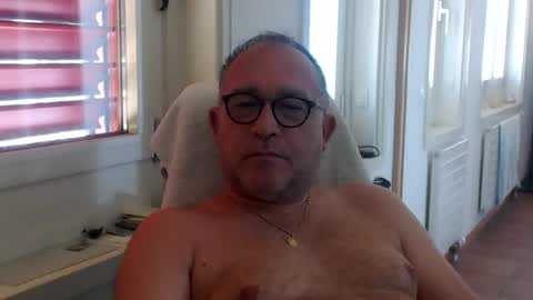 Snapshot of coquin369 chatting on 06-25-26, 07:24 Coquin369 online show from 06-25-26, 07:24