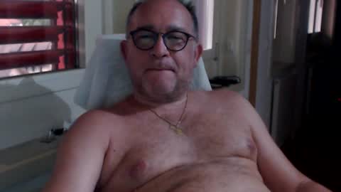 Snapshot of coquin369 chatting on 06-25-26, 07:29 Coquin369 online show from 06-25-26, 07:29