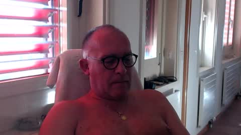 Snapshot of coquin369 chatting on 07-20-26, 06:17 Coquin369 online show from 07-20-26, 06:17