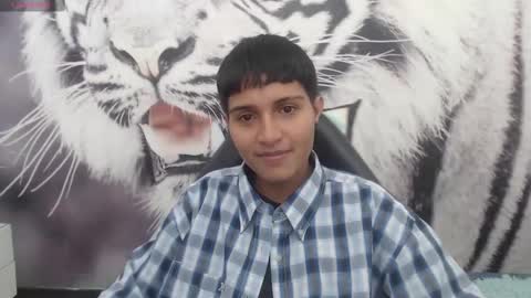 Snapshot of cora_gunn chatting on 01-30-25, 09:36 Cora online show from 01-30-25, 09:36