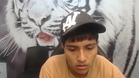 Snapshot of cora_gunn chatting on 02-05-25, 12:20 Cora online show from 02-05-25, 12:20