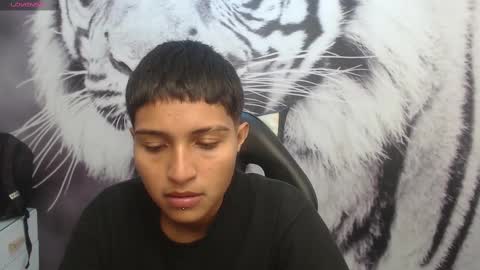 Snapshot of cora_gunn chatting on 02-08-25, 09:15 Cora online show from 02-08-25, 09:15