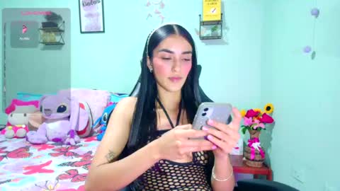 Snapshot of coral_davis chatting on 07-14-26, 11:21 Coral online show from 07-14-26, 11:21