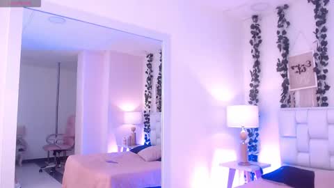 Coral online show from 09-18-25, 12:29