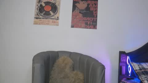 Snapshot of coraliebronson chatting on 02-24-26, 07:12 Coralie Bronson online show from 02-24-26, 07:12