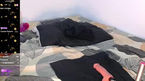 Snapshot of coraline2911 chatting on 02-20-25, 02:13 coraline2911 online show from 02-20-25, 02:13