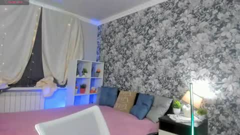 Snapshot of coraline_kitty chatting on 06-16-26, 07:55 Coraline online show from 06-16-26, 07:55