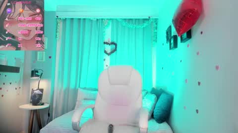 Snapshot of coralinericce_ chatting on 03-09-25, 05:44 Coral Stefani online show from 03-09-25, 05:44
