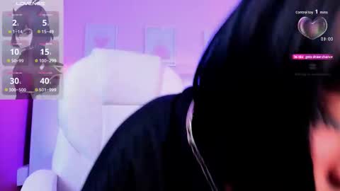Snapshot of coralinericce_ chatting on 10-11-25, 12:32 Coral Stefani online show from 10-11-25, 12:32