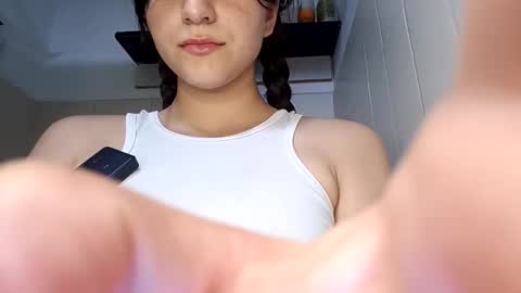 Coraline uwu     Bienvenidos al dulce mundo de Coraline    Hola amores soy Coraline  Una chica  tierna juguetona online show from 10-09-25, 10:30
