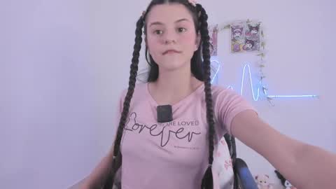 Snapshot of coralinexxx07 chatting on 06-05-26, 06:13 Coraline uwu Bienvenidos al dulce mundo de Coraline Hola amores soy Coraline Una chica tierna juguetona online show from 06-05-26, 06:13