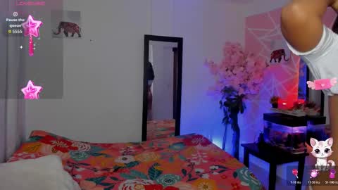 Snapshot of coralrigan chatting on 11-05-25, 02:44 Coral online show from 11-05-25, 02:44