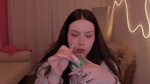 Snapshot of coramiel chatting on 02-05-26, 05:45 little girl who is always right or just Cora online show from 02-05-26, 05:45