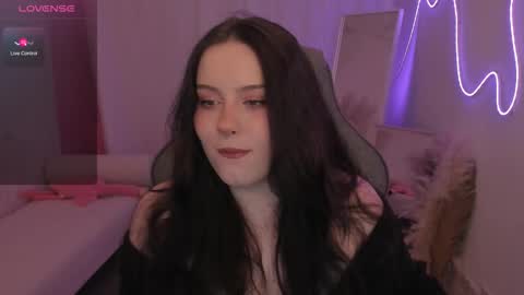 Snapshot of coramiel chatting on 02-20-26, 06:26 little girl who is always right or just Cora online show from 02-20-26, 06:26