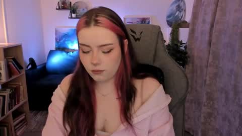 Snapshot of coramiel chatting on 05-05-26, 05:37 little girl who is always right or just Cora online show from 05-05-26, 05:37