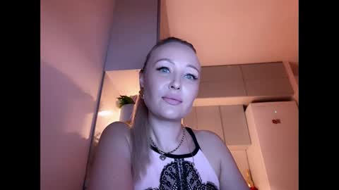 coravell online show from 04-01-26, 07:44