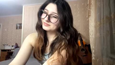 Elisheva online show from 11-06-25, 03:24