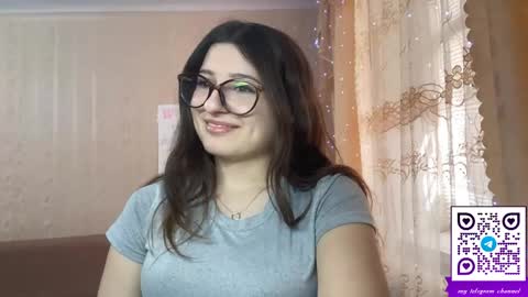 Elisheva online show from 04-25-26, 06:16