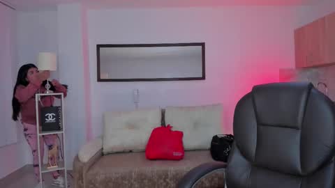 Corina White online show from 09-29-25, 11:04