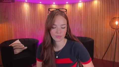 Corinne Russo online show from 12-18-25, 05:35