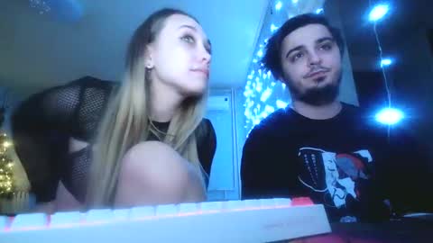 Snapshot of corn_404 chatting on 01-09-25, 05:00 Nata and Raf online show from 01-09-25, 05:00