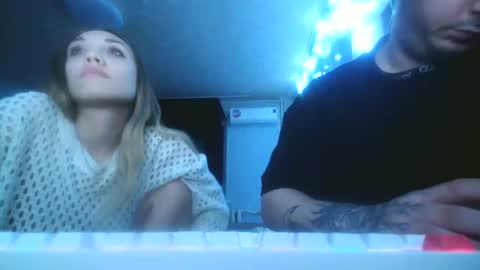 Snapshot of corn_404 chatting on 03-01-25, 02:23 Nata and Raf online show from 03-01-25, 02:23