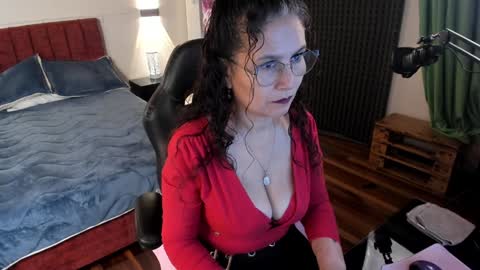 Snapshot of cory_chasecol888 chatting on 01-21-25, 03:04 Natali online show from 01-21-25, 03:04