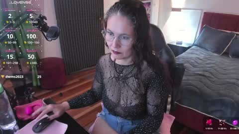 Snapshot of cory_chasecol888 chatting on 01-24-25, 03:43 Natali online show from 01-24-25, 03:43