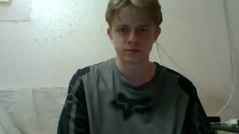 Snapshot of cosm2312 chatting on 06-16-26, 07:05 Andrew online show from 06-16-26, 07:05