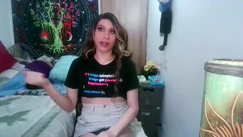 Snapshot of cosmic_crystal chatting on 10-19-25, 08:20 cosmic_crystal online show from 10-19-25, 08:20