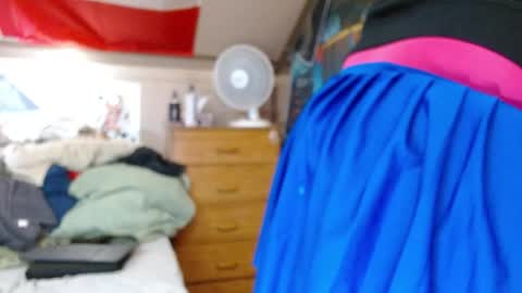 Snapshot of cosmicjones88 chatting on 05-21-26, 11:28 cosmicjones88 online show from 05-21-26, 11:28