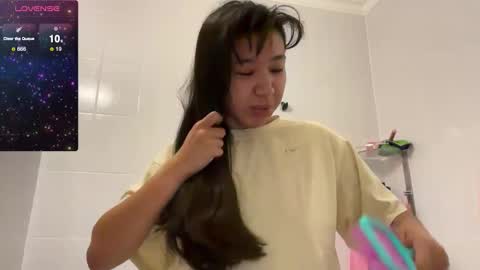 Lina online show from 11-02-25, 07:55