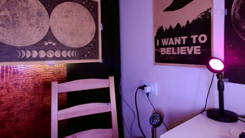 Snapshot of cosmonudes chatting on 12-11-24, 09:34 Barry online show from 12-11-24, 09:34