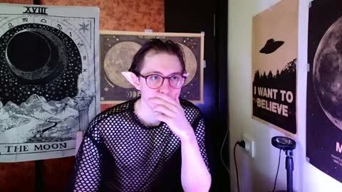 Snapshot of cosmonudes chatting on 12-24-24, 09:28 Barry online show from 12-24-24, 09:28