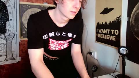 Snapshot of cosmonudes chatting on 01-09-25, 12:09 Barry online show from 01-09-25, 12:09