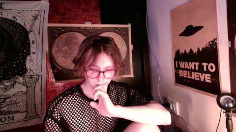 Snapshot of cosmonudes chatting on 01-11-25, 04:36 Barry online show from 01-11-25, 04:36