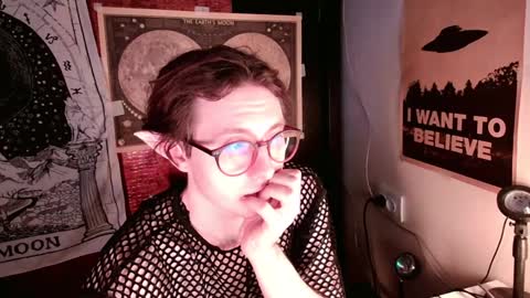 Snapshot of cosmonudes chatting on 01-19-25, 03:42 Barry online show from 01-19-25, 03:42