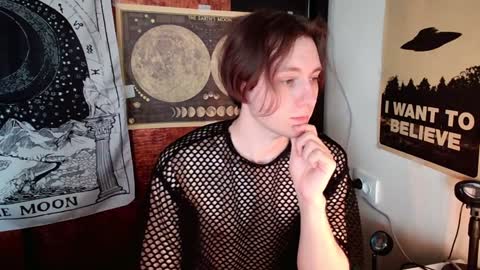 Snapshot of cosmonudes chatting on 01-22-25, 08:18 Barry online show from 01-22-25, 08:18