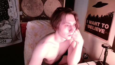 Snapshot of cosmonudes chatting on 01-23-25, 02:07 Barry online show from 01-23-25, 02:07