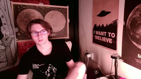 Snapshot of cosmonudes chatting on 01-25-25, 10:28 Barry online show from 01-25-25, 10:28