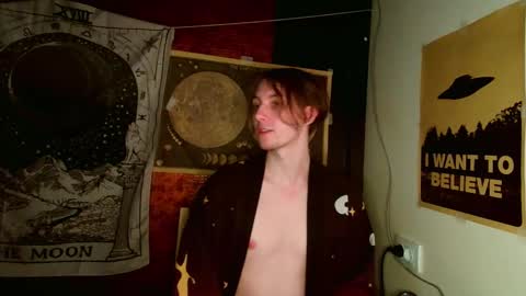 Snapshot of cosmonudes chatting on 02-18-25, 08:03 Barry online show from 02-18-25, 08:03