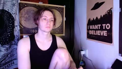 Snapshot of cosmonudes chatting on 02-25-25, 03:09 Barry online show from 02-25-25, 03:09