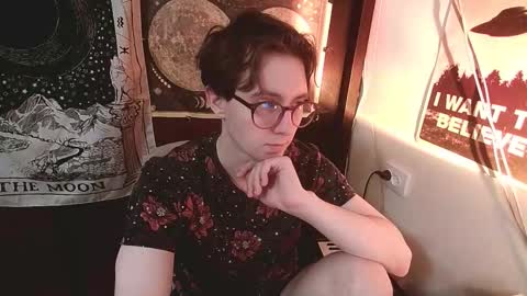 Snapshot of cosmonudes chatting on 09-15-25, 07:25 Barry online show from 09-15-25, 07:25