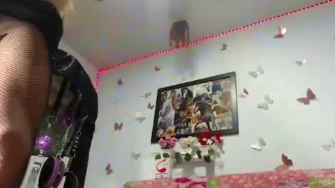 Snapshot of costahotxxx chatting on 02-17-26, 09:06 sofiabigcock69 online show from 02-17-26, 09:06