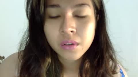 Liz Gwyneth Charlota online show from 12-29-24, 10:45